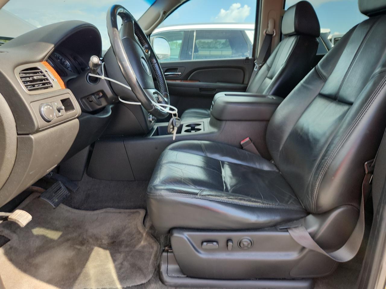 2007 Gmc Yukon Gray vin: 1GKFC13J97R132079