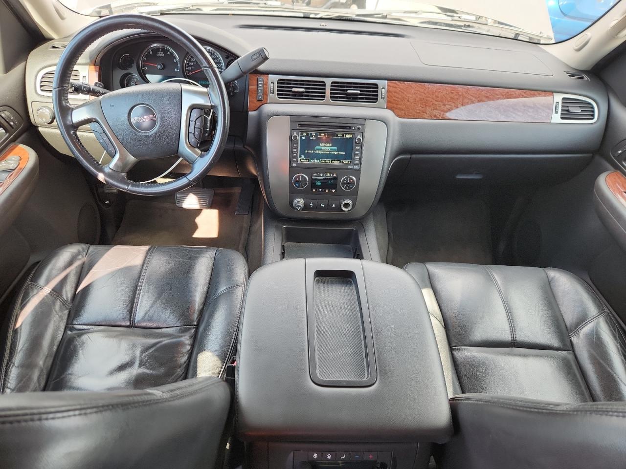 2007 Gmc Yukon Gray vin: 1GKFC13J97R132079