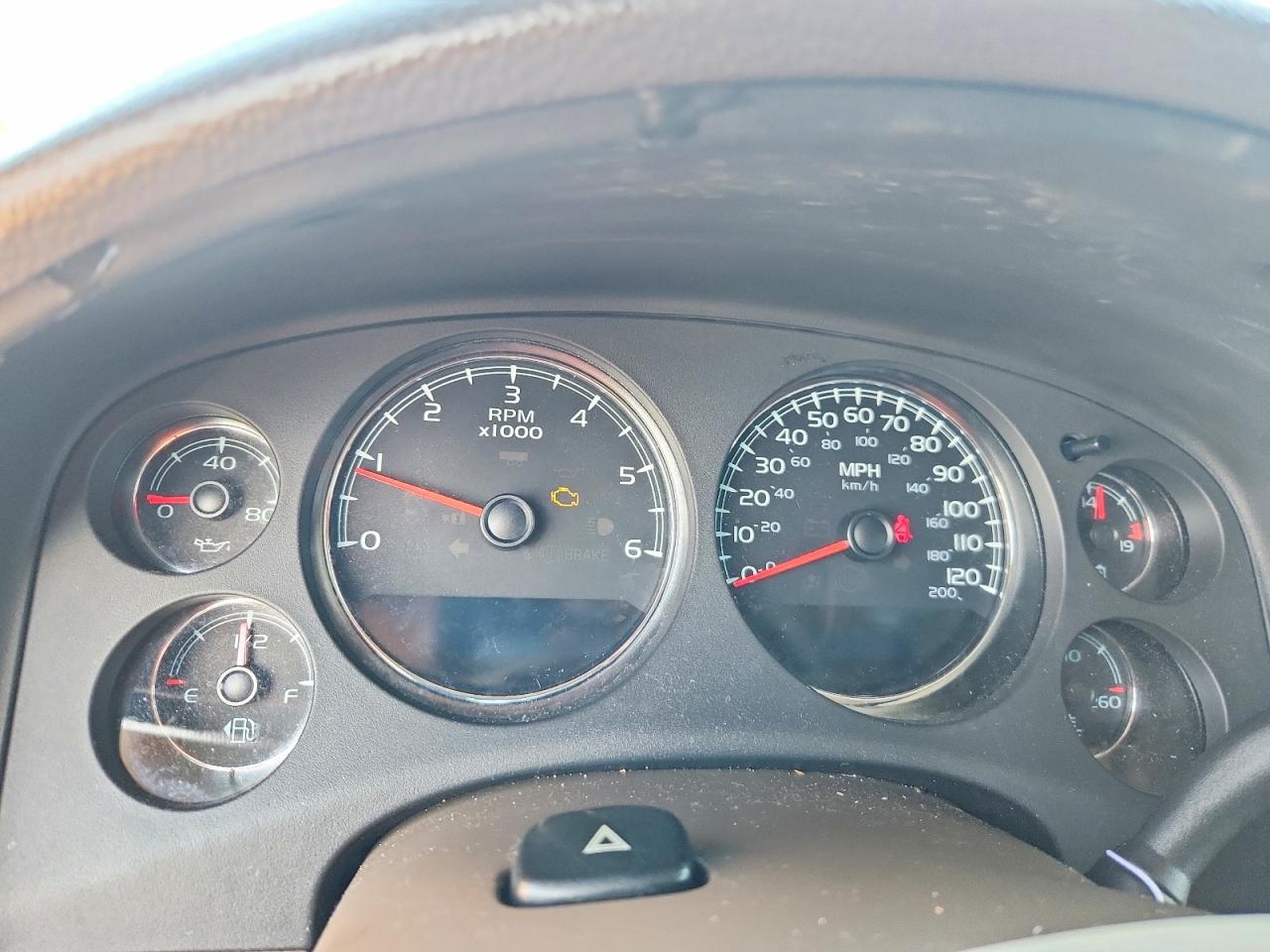 2007 Gmc Yukon Cream vin: 1GKFC13J97R143888