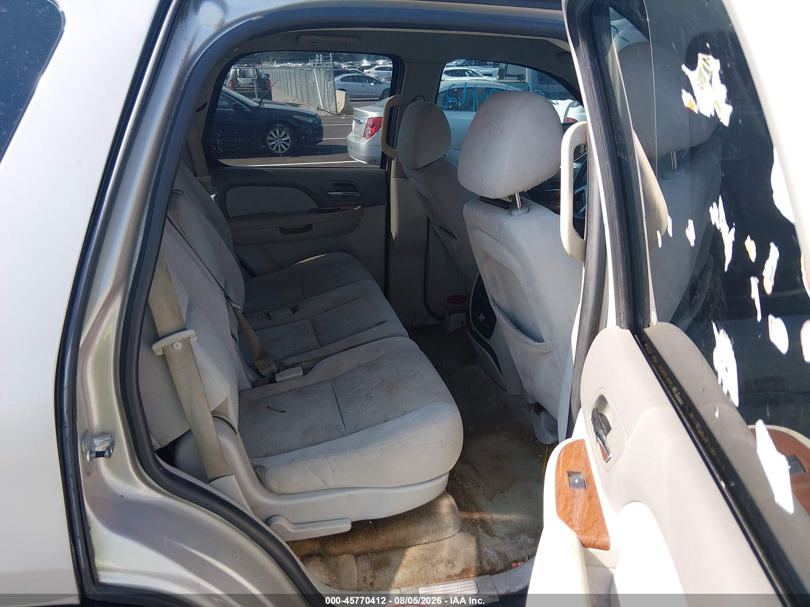 2007 Gmc Yukon Commercial White vin: 1GKFC13J97R214376