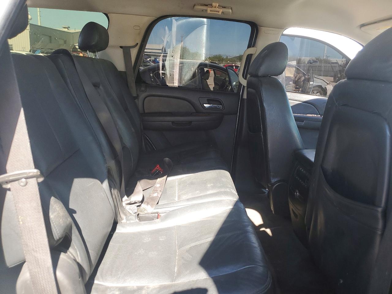 2007 Gmc Yukon White vin: 1GKFC13JX7J118321