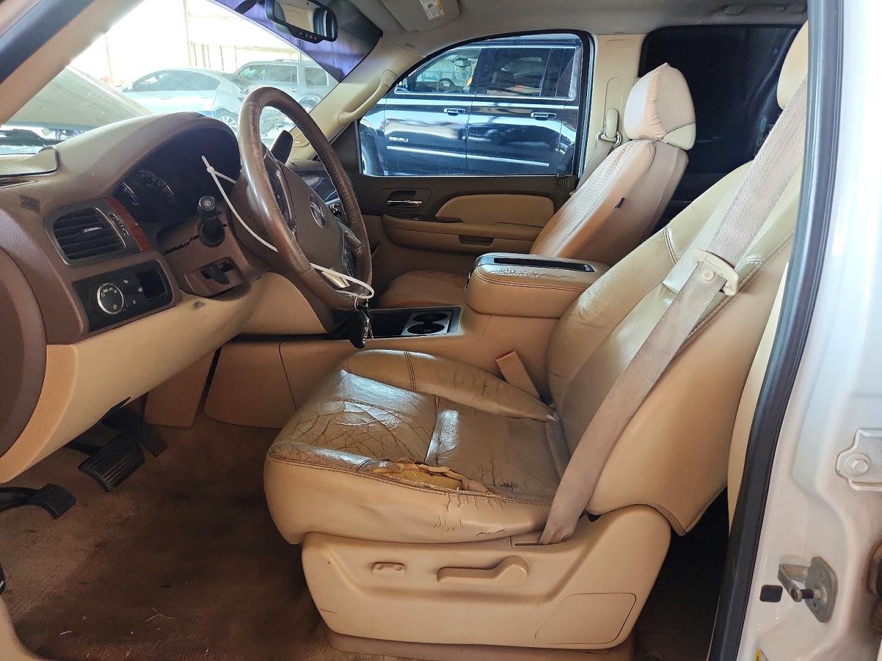 2007 Gmc Yukon White vin: 1GKFC13JX7R166077