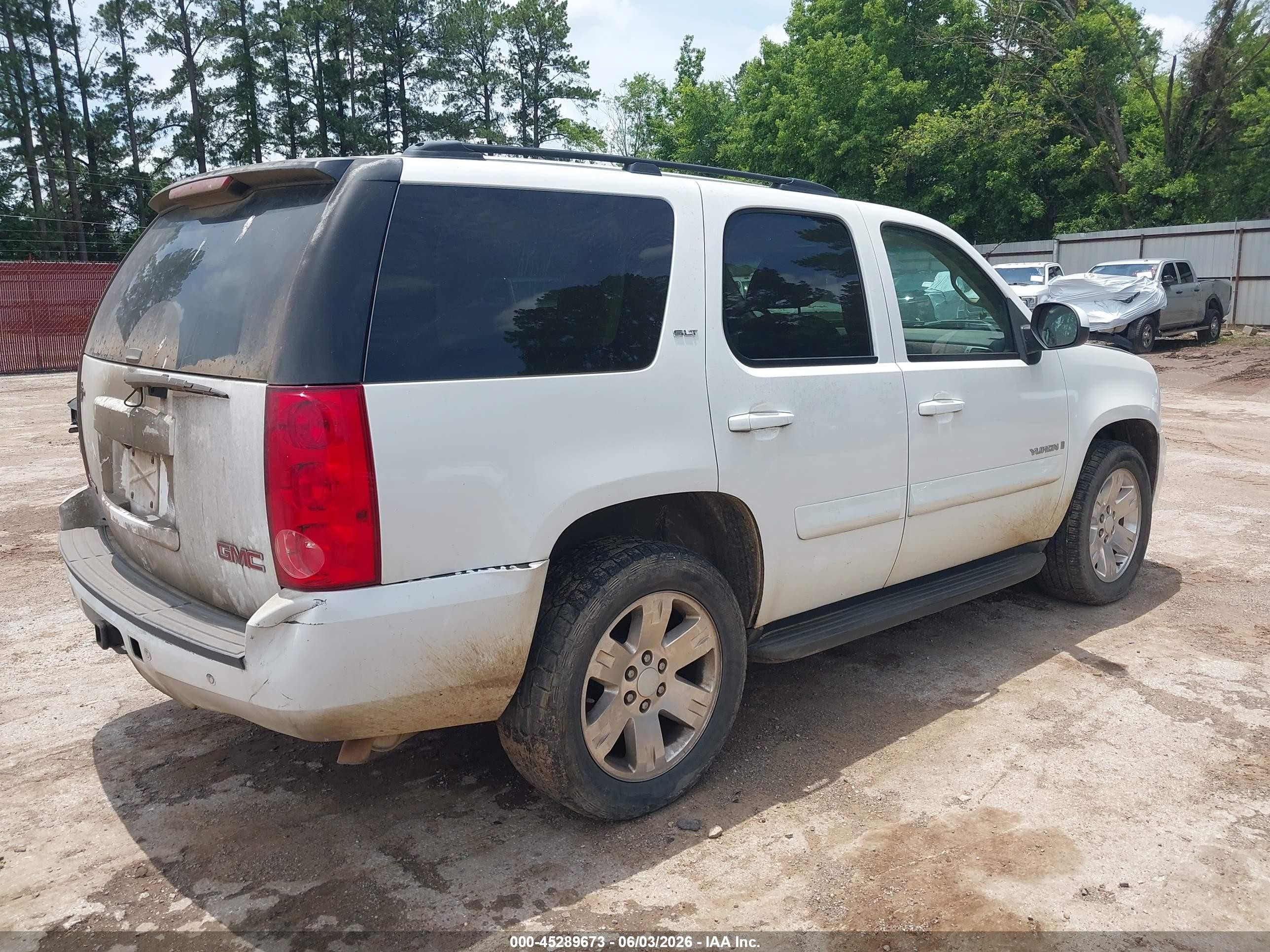2008 Gmc Yukon Slt White vin: 1GKFC13JX8R156277