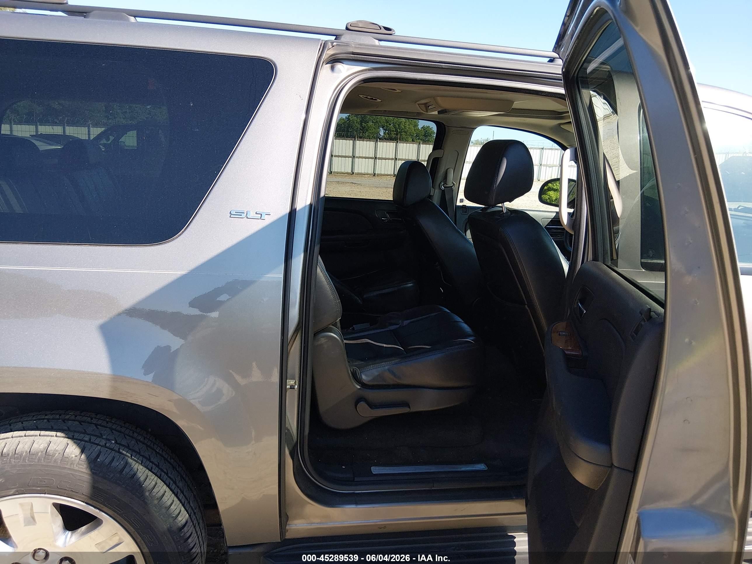 2008 Gmc Yukon Xl 1500 Slt Gray vin: 1GKFC16018R210388