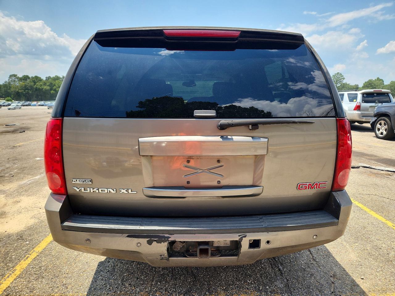 2007 Gmc Yukon Xl C1500 Gray vin: 1GKFC16027R267987