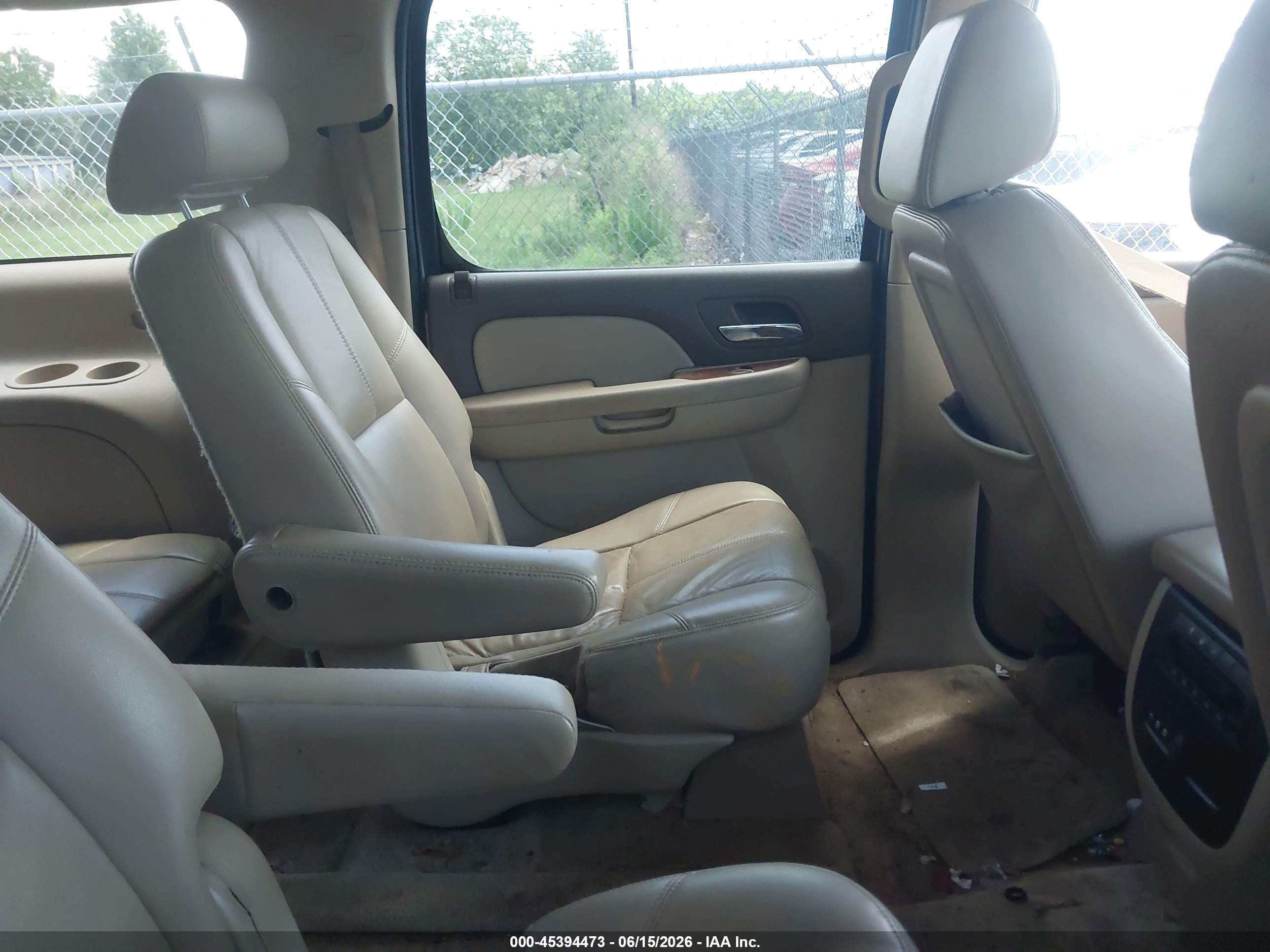 2008 Gmc Yukon Xl 1500 Slt Gold vin: 1GKFC16028R203725