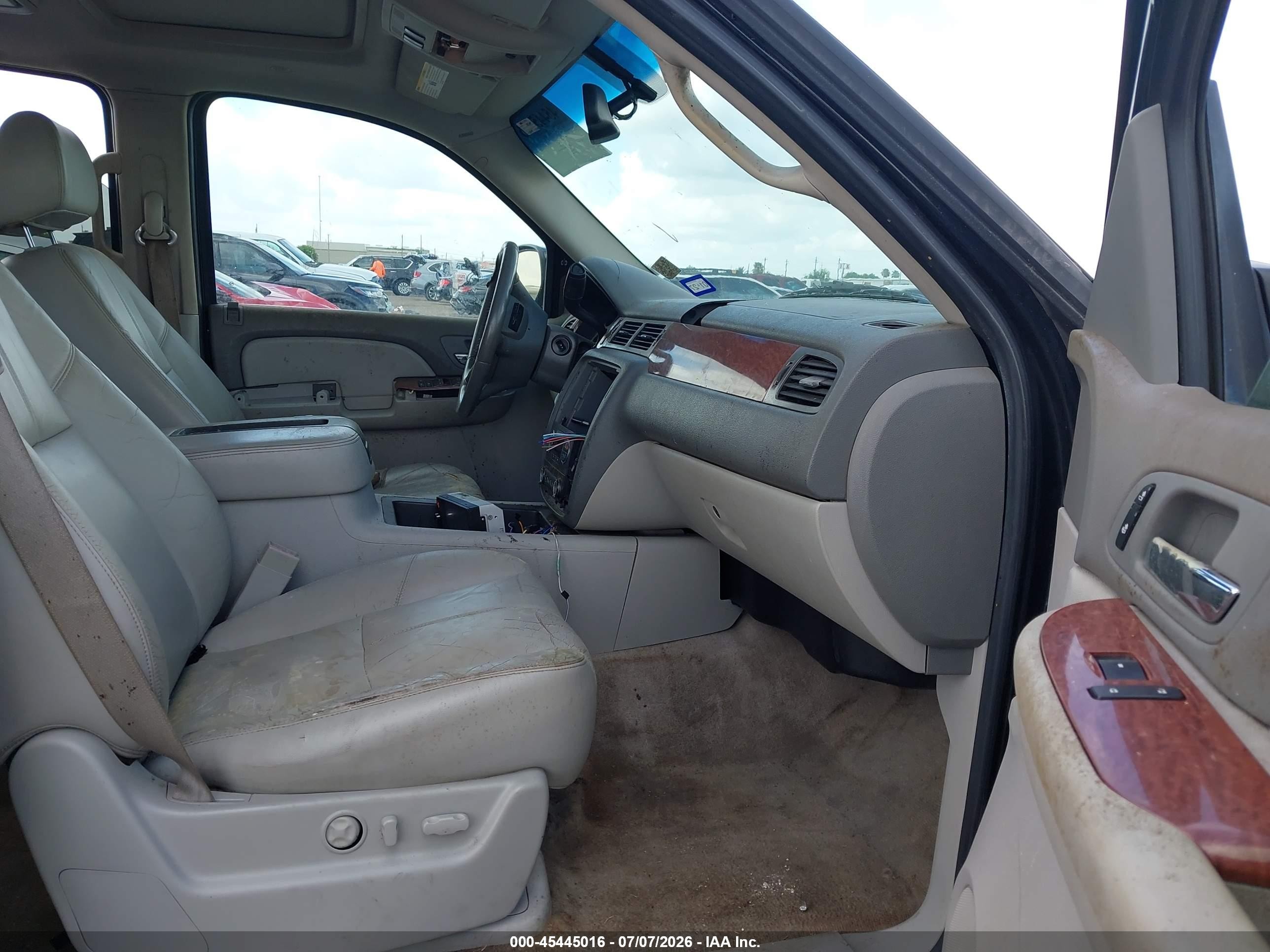 2008 Gmc Yukon Xl 1500 Slt Black vin: 1GKFC16048R204553