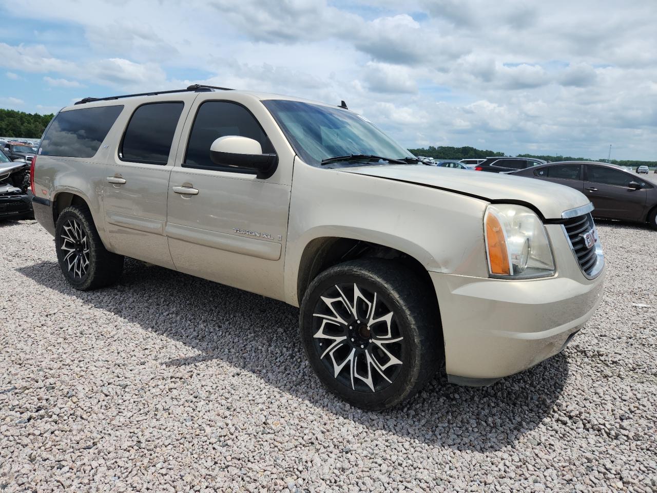 2008 Gmc Yukon Xl C1500 Beige vin: 1GKFC16058R157310
