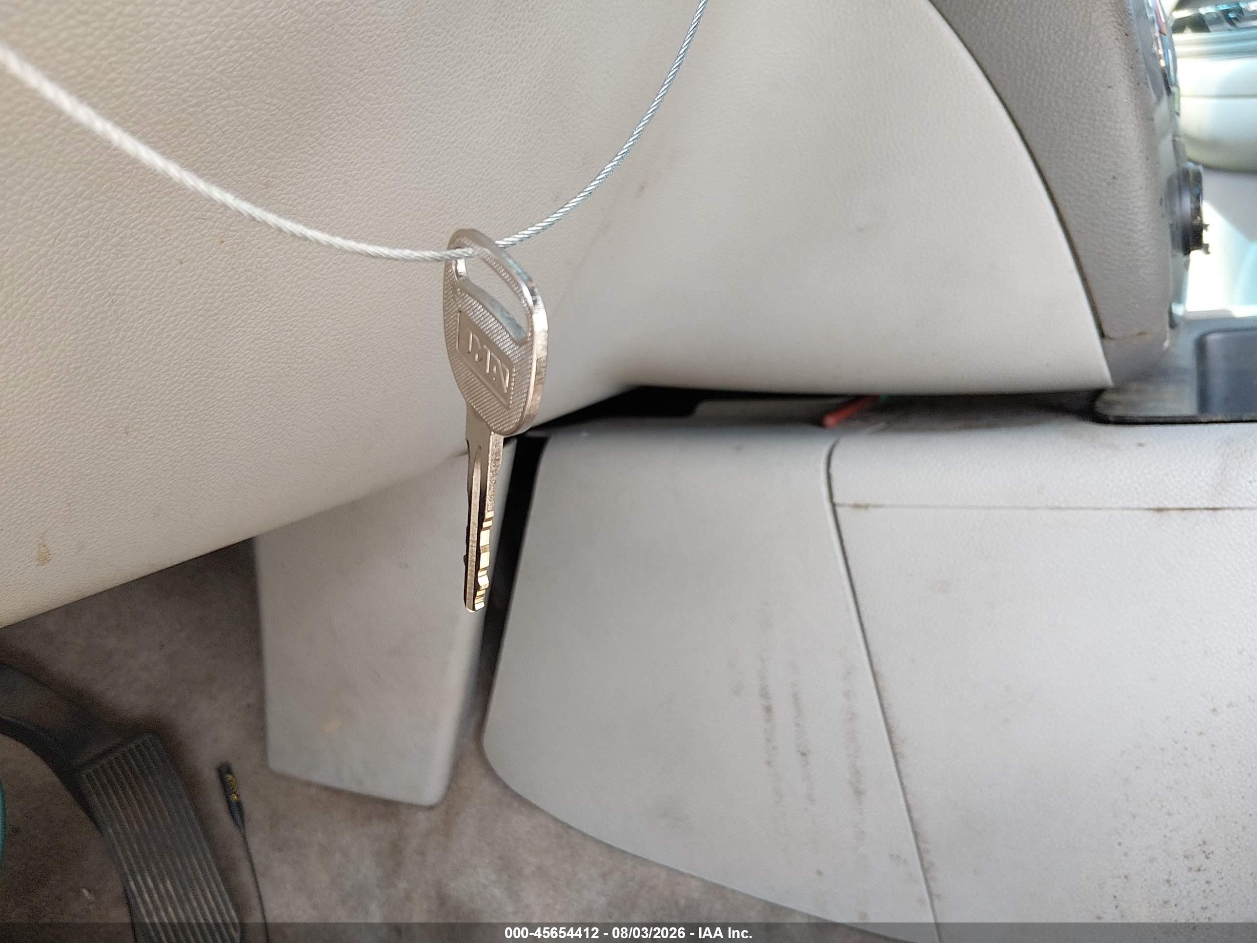 2008 Gmc Yukon Xl 1500 Slt White vin: 1GKFC16058R265958