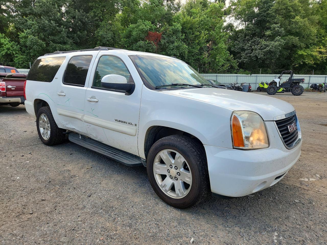 2007 Gmc Yukon Xl C1500 White vin: 1GKFC16067R410469