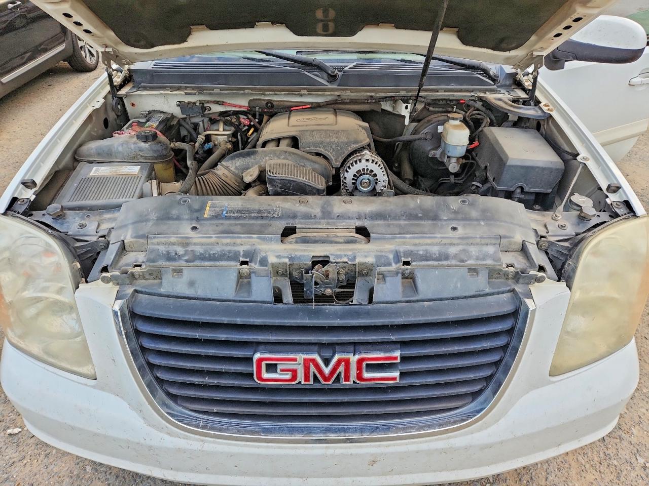 2007 Gmc Yukon Xl C1500 White vin: 1GKFC16067R410469