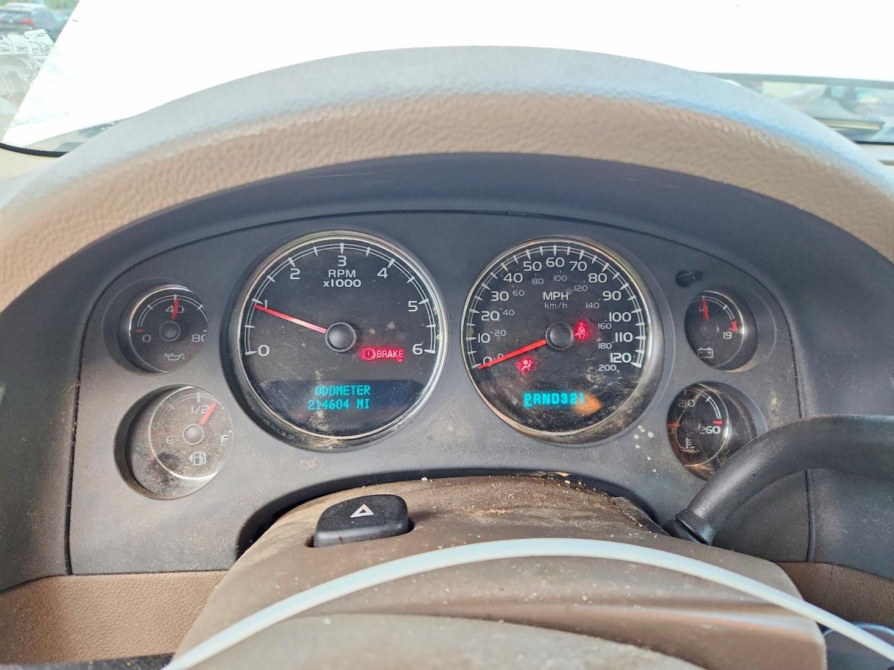 2007 Gmc Yukon Xl C1500 White vin: 1GKFC16067R410469