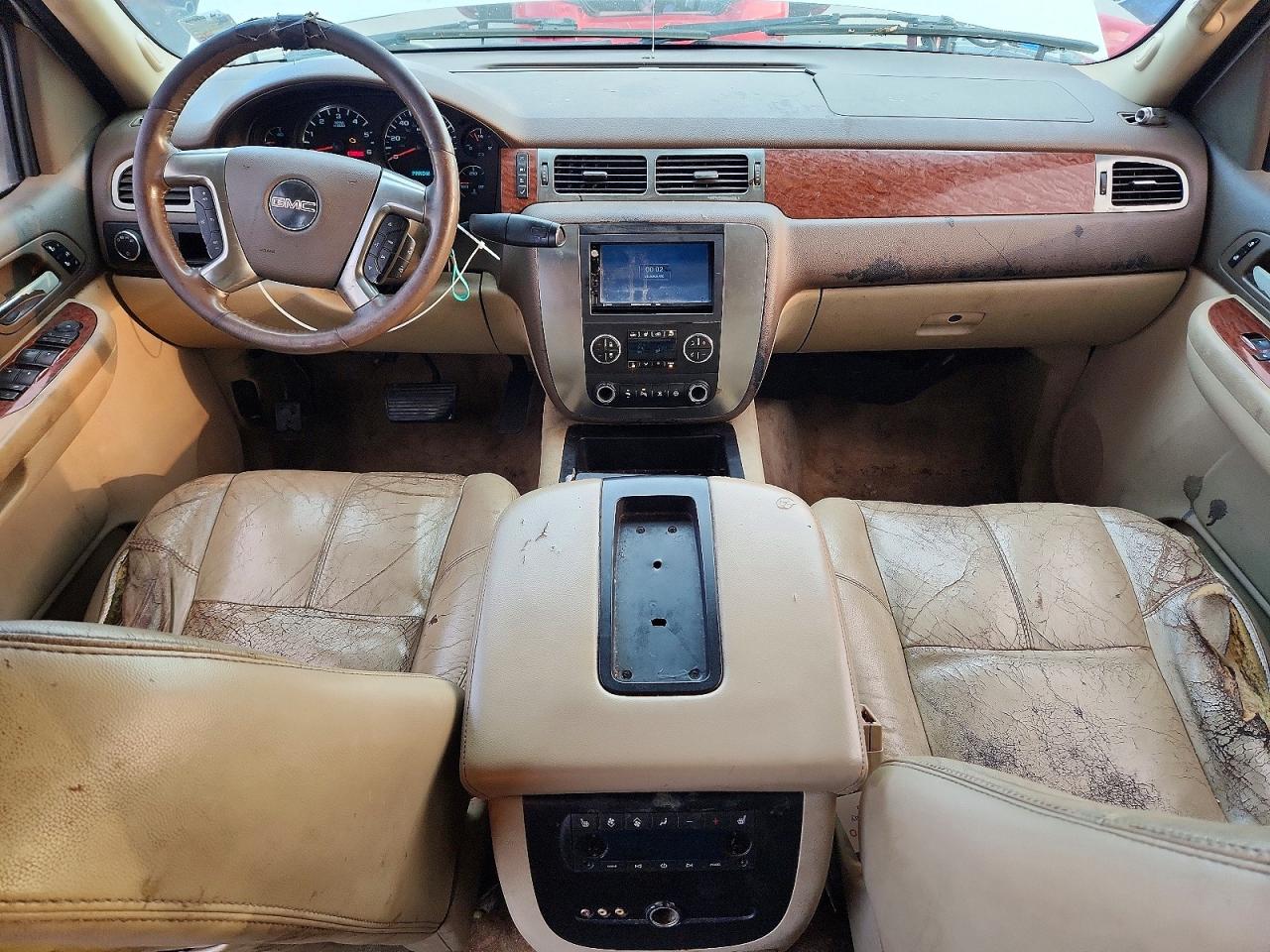2007 Gmc Yukon Xl C1500 White vin: 1GKFC16077J187096