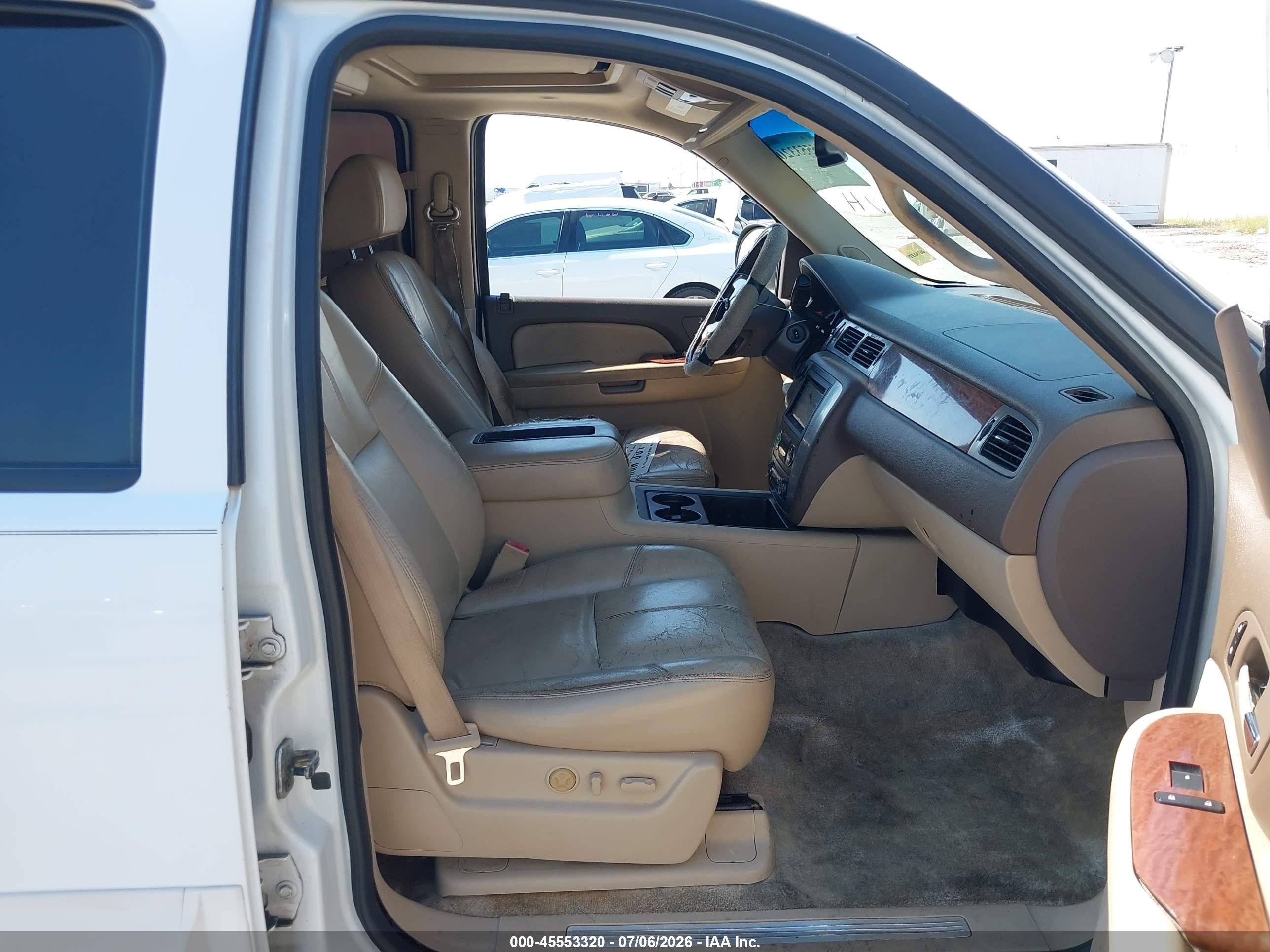 2007 Gmc Yukon Xl Slt White vin: 1GKFC16087J234572