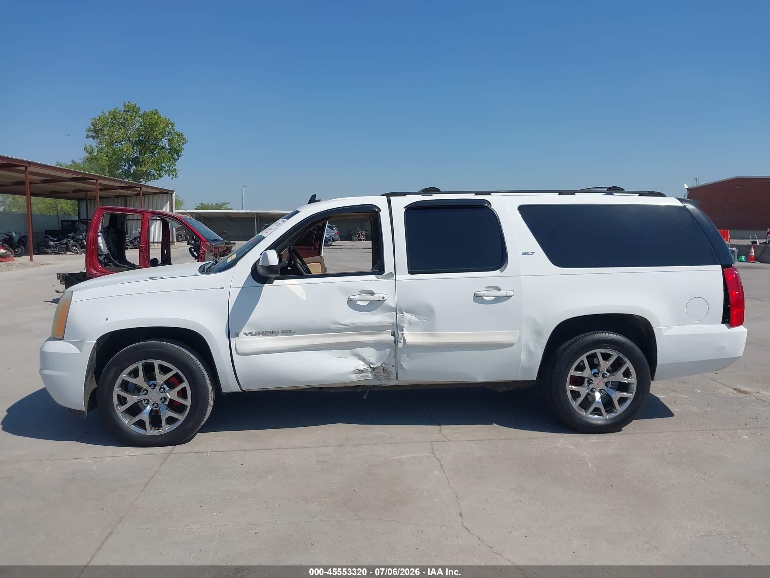 2007 Gmc Yukon Xl Slt White vin: 1GKFC16087J234572
