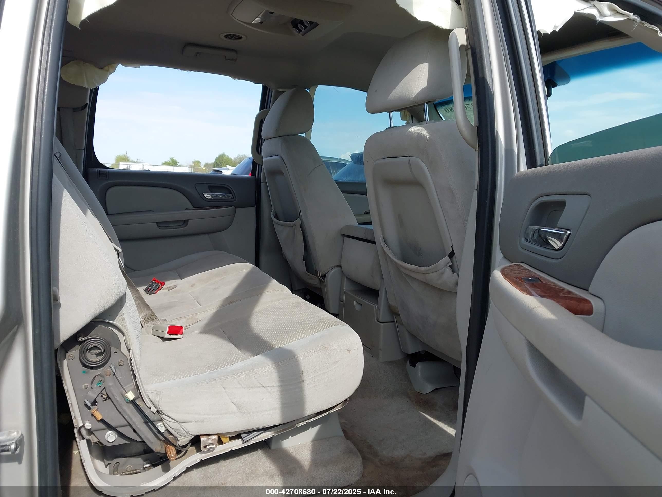 2008 Gmc Yukon Xl 1500 Sle Бежевый vin: 1GKFC16088R172903