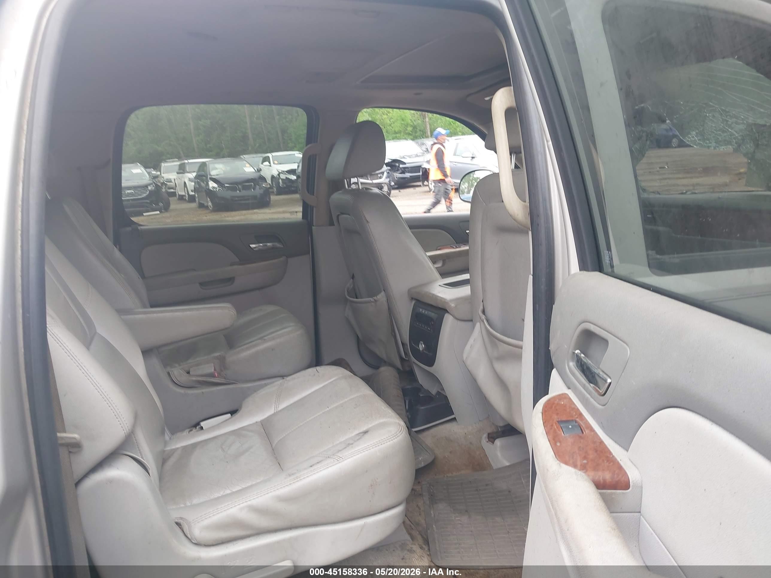 2007 Gmc Yukon Xl 1500 Slt Tan vin: 1GKFC16J27J297837