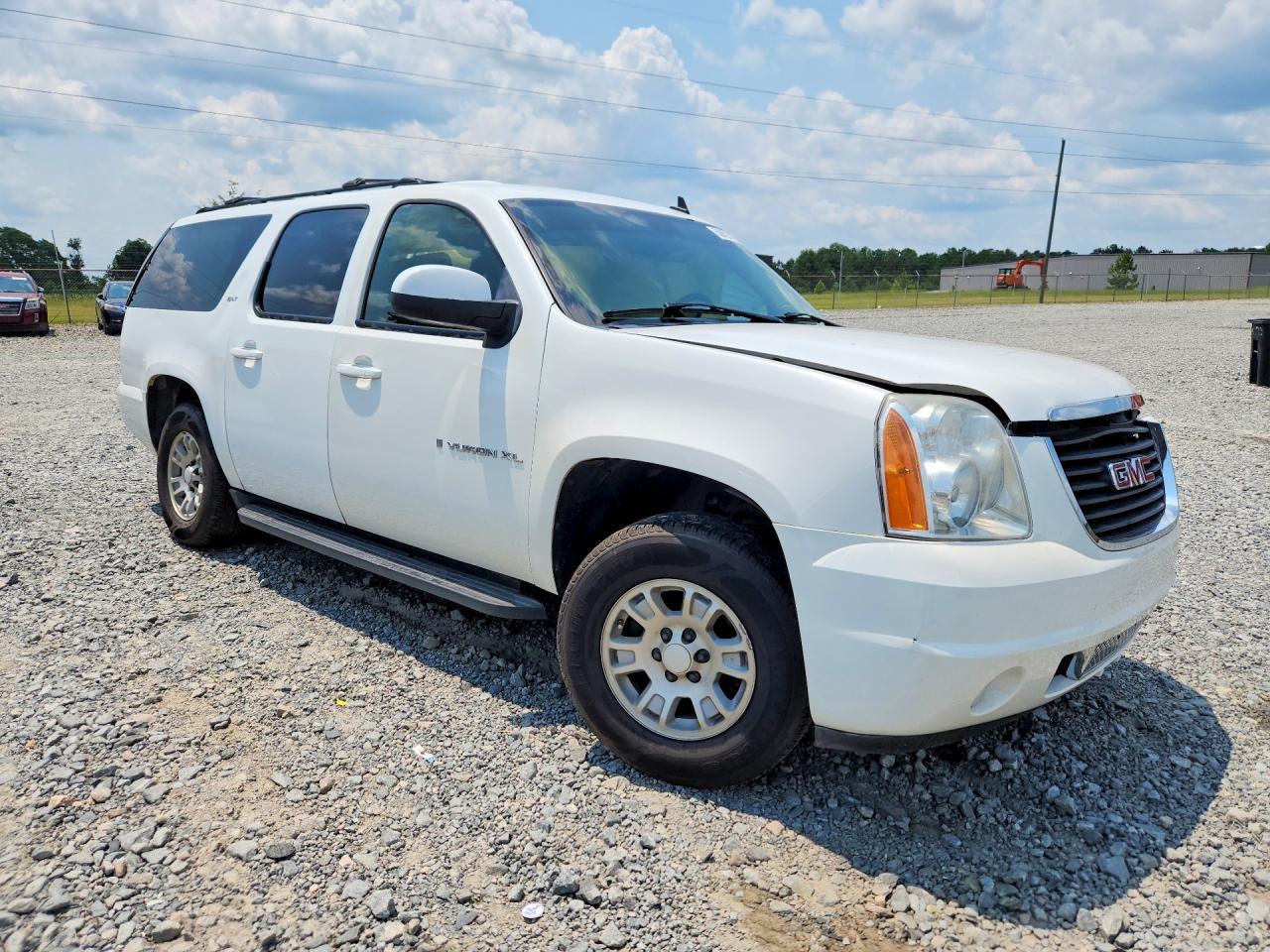 2007 Gmc Yukon Xl C1500 White vin: 1GKFC16J47J167185