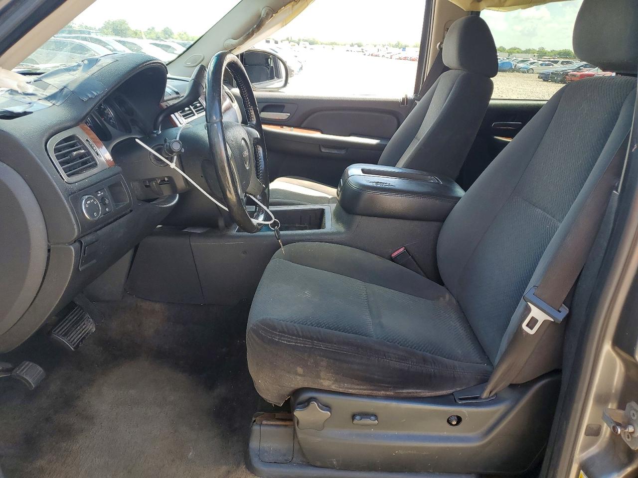 2008 Gmc Yukon Xl C1500 Silver vin: 1GKFC16J68R202554