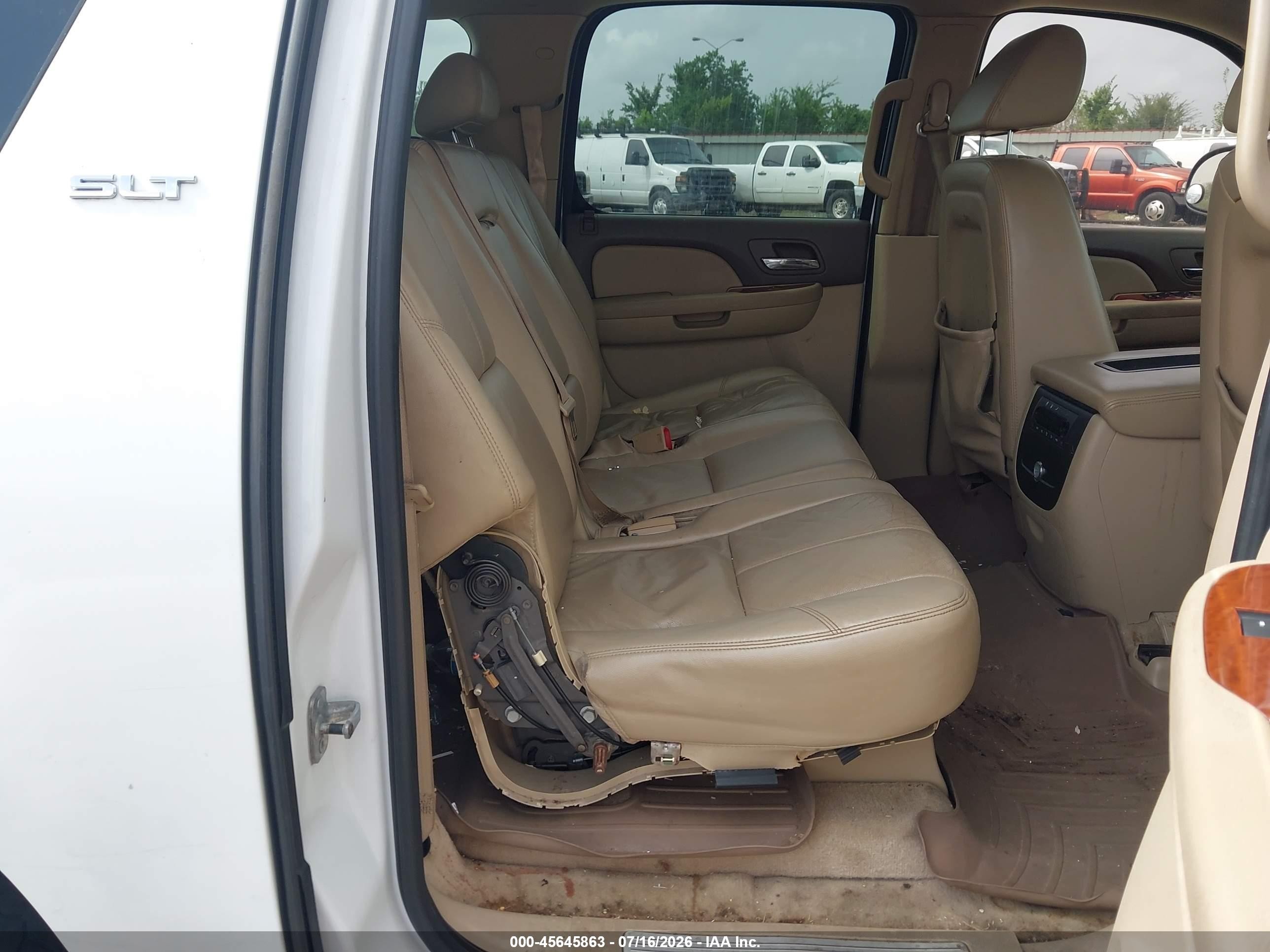 2008 Gmc Yukon Xl 1500 Slt White vin: 1GKFC16J68R228765