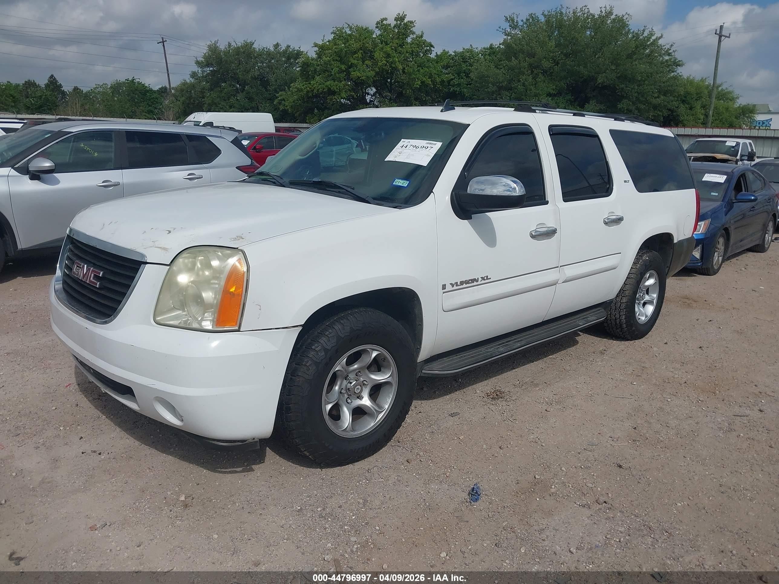 2007 Gmc Yukon Xl 1500 Slt White vin: 1GKFC16J87J207512