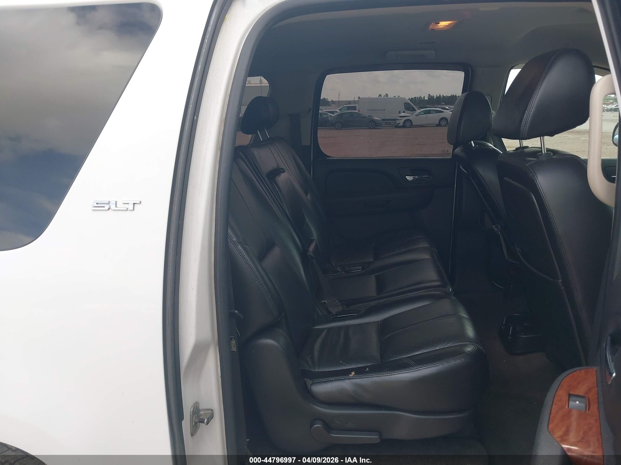 2007 Gmc Yukon Xl 1500 Slt White vin: 1GKFC16J87J207512