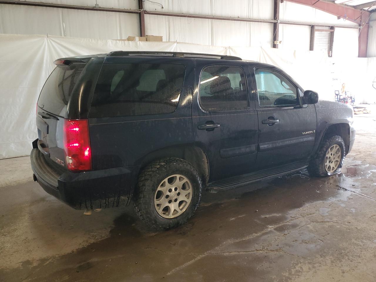 2009 Gmc Yukon Sle Blue vin: 1GKFC23C99R162595 Damage: Right Front Door, Dent(S) W/ Paint Dmg, 4 To 5 Inches