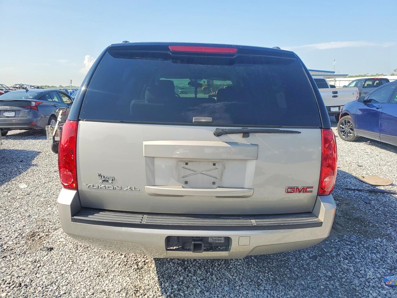 2009 Gmc Yukon Xl C1500 Sle Бежевый vin: 1GKFC26J59R207770