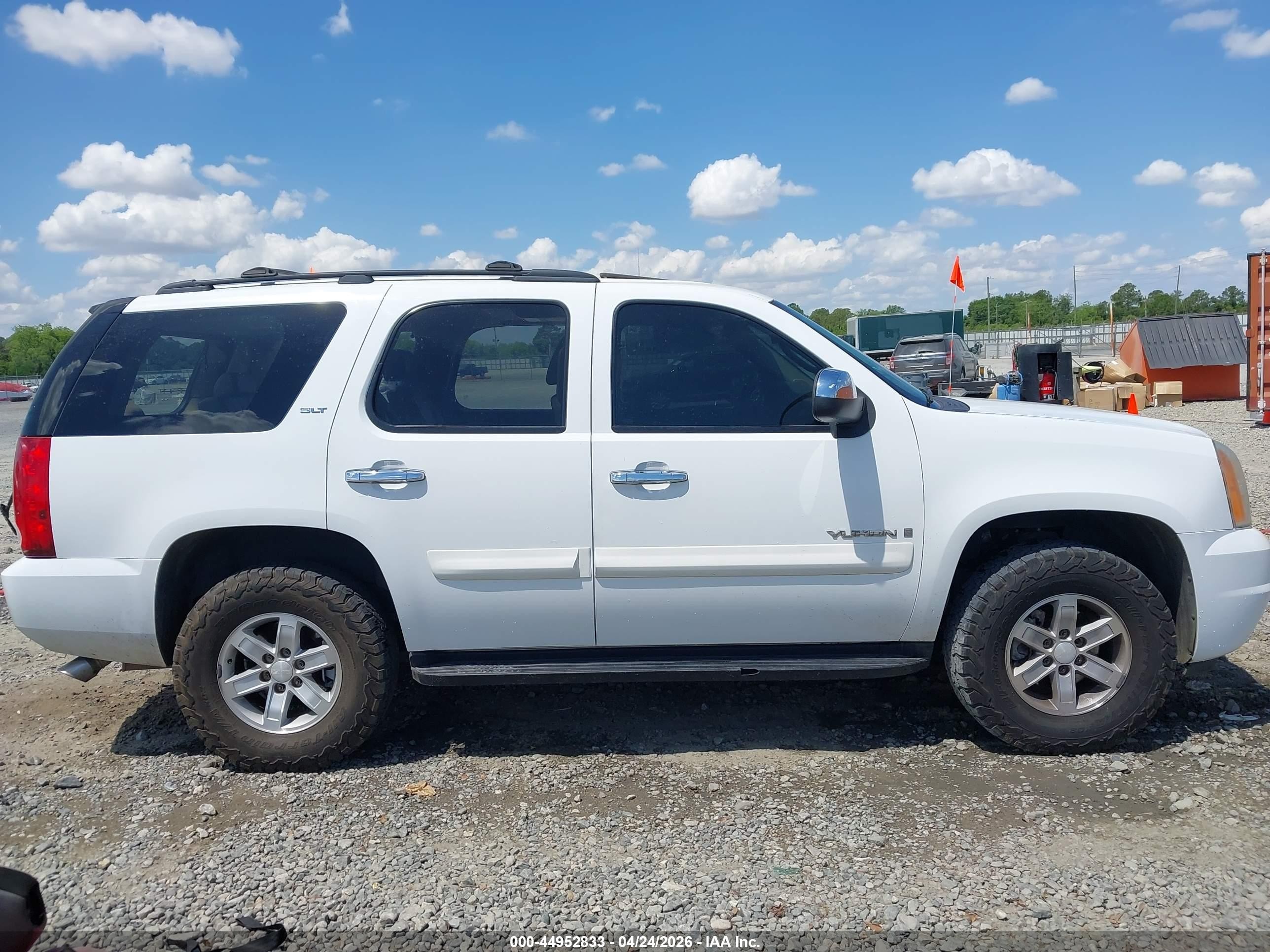 2009 Gmc Yukon Slt2 White vin: 1GKFC33039R154780