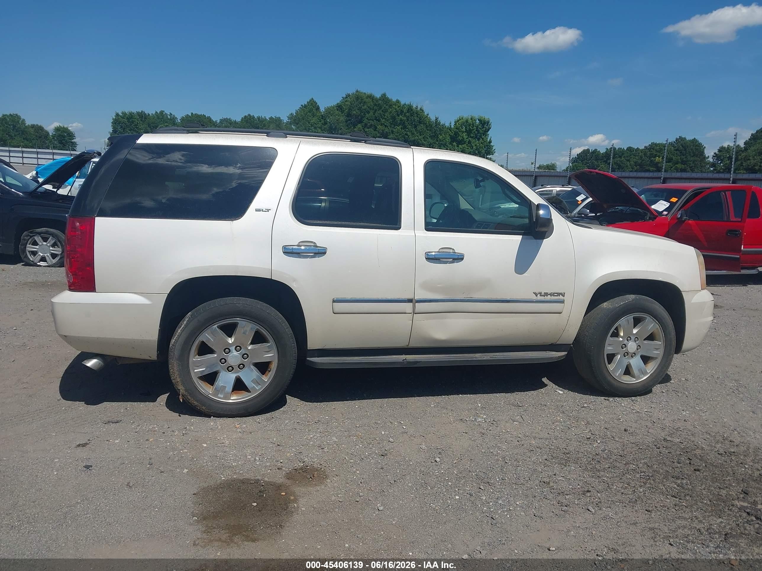2009 Gmc Yukon Slt2 White vin: 1GKFC33JX9R299761
