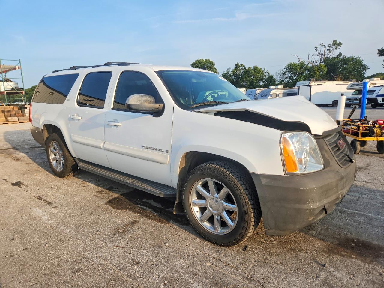 2009 Gmc Yukon Xl C1500 Slt White vin: 1GKFC36J49R217762