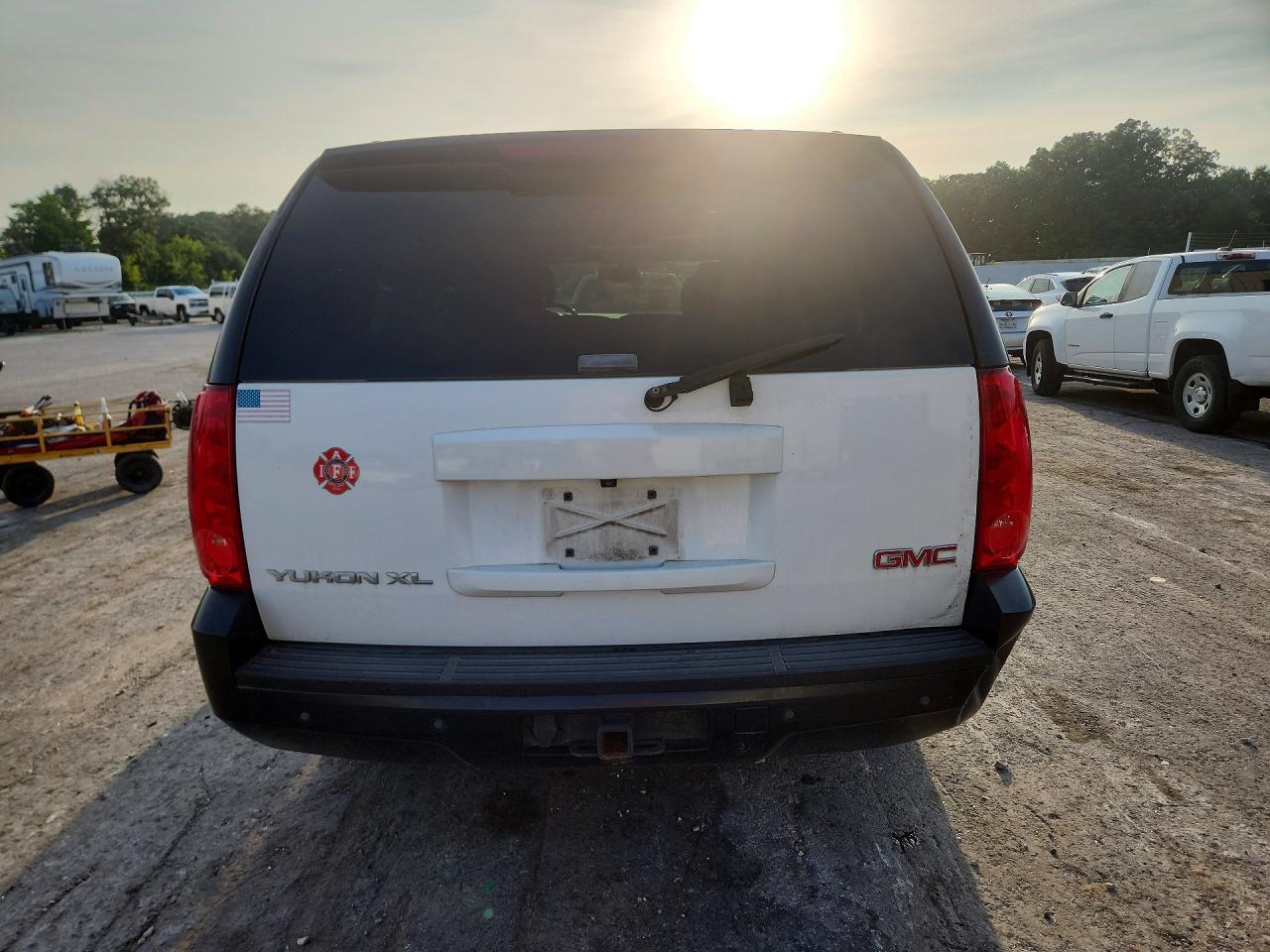 2009 Gmc Yukon Xl C1500 Slt White vin: 1GKFC36J49R217762