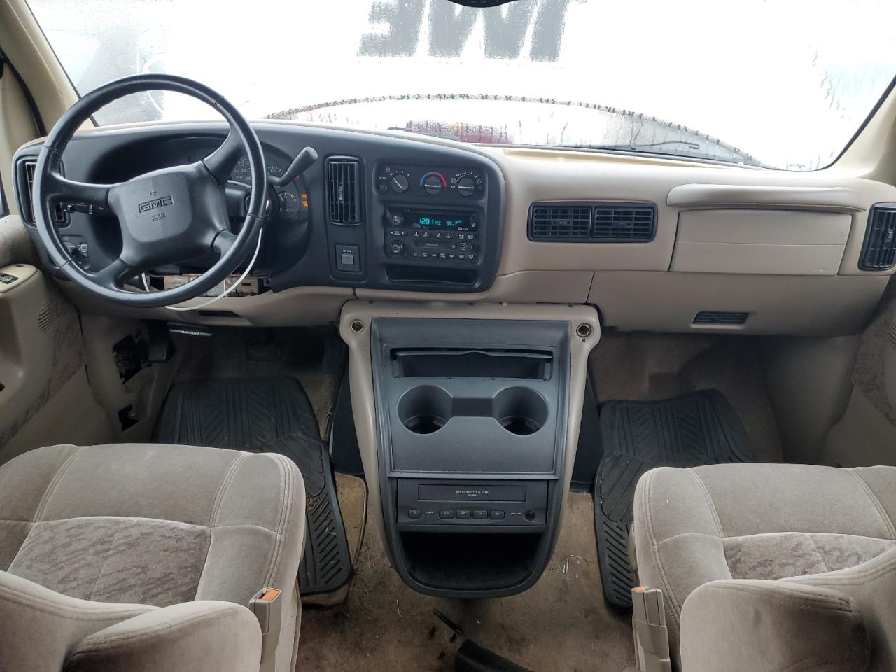 2002 Gmc Savana G1500 Luxury Tan vin: 1GKFG65R721144131