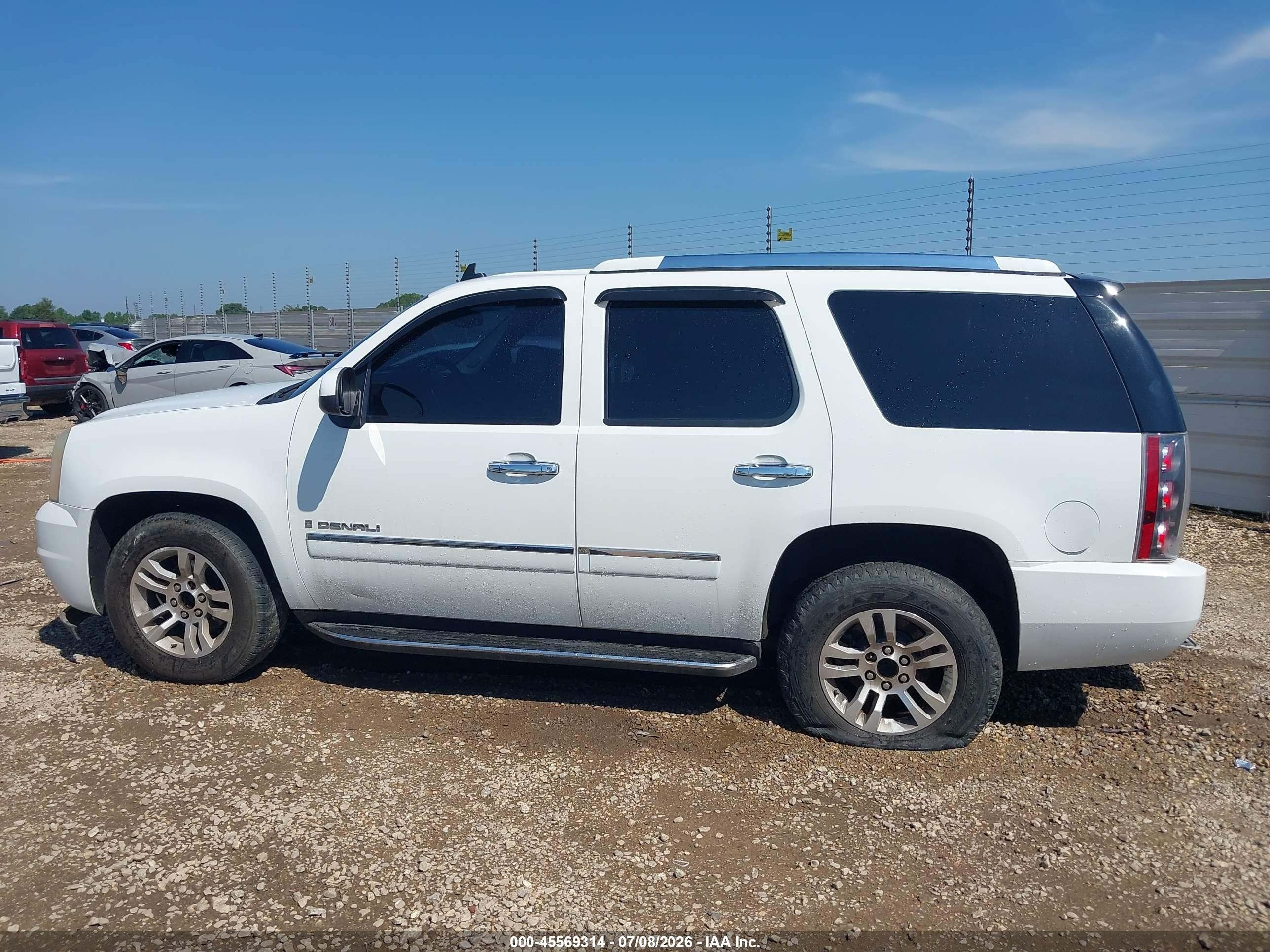 2009 Gmc Yukon Denali Denali White vin: 1GKFK03209R129824