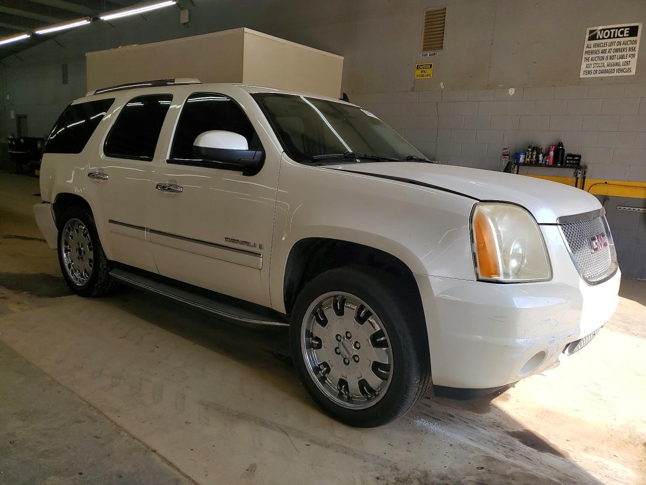 2009 Gmc Yukon Denali Cream vin: 1GKFK03219R270319