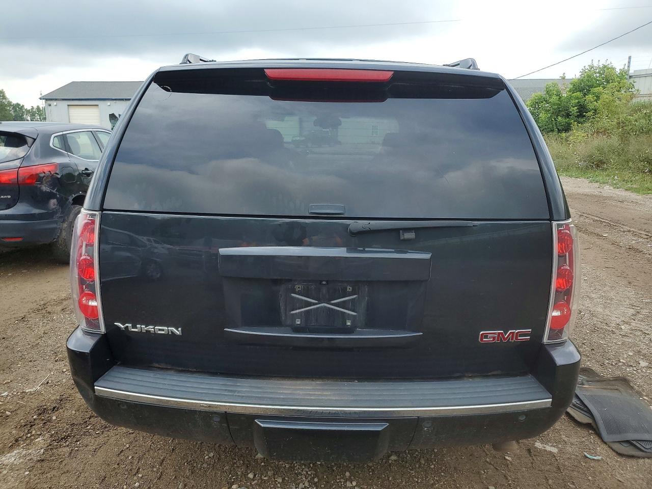 2009 Gmc Yukon Denali Black vin: 1GKFK03259J101080