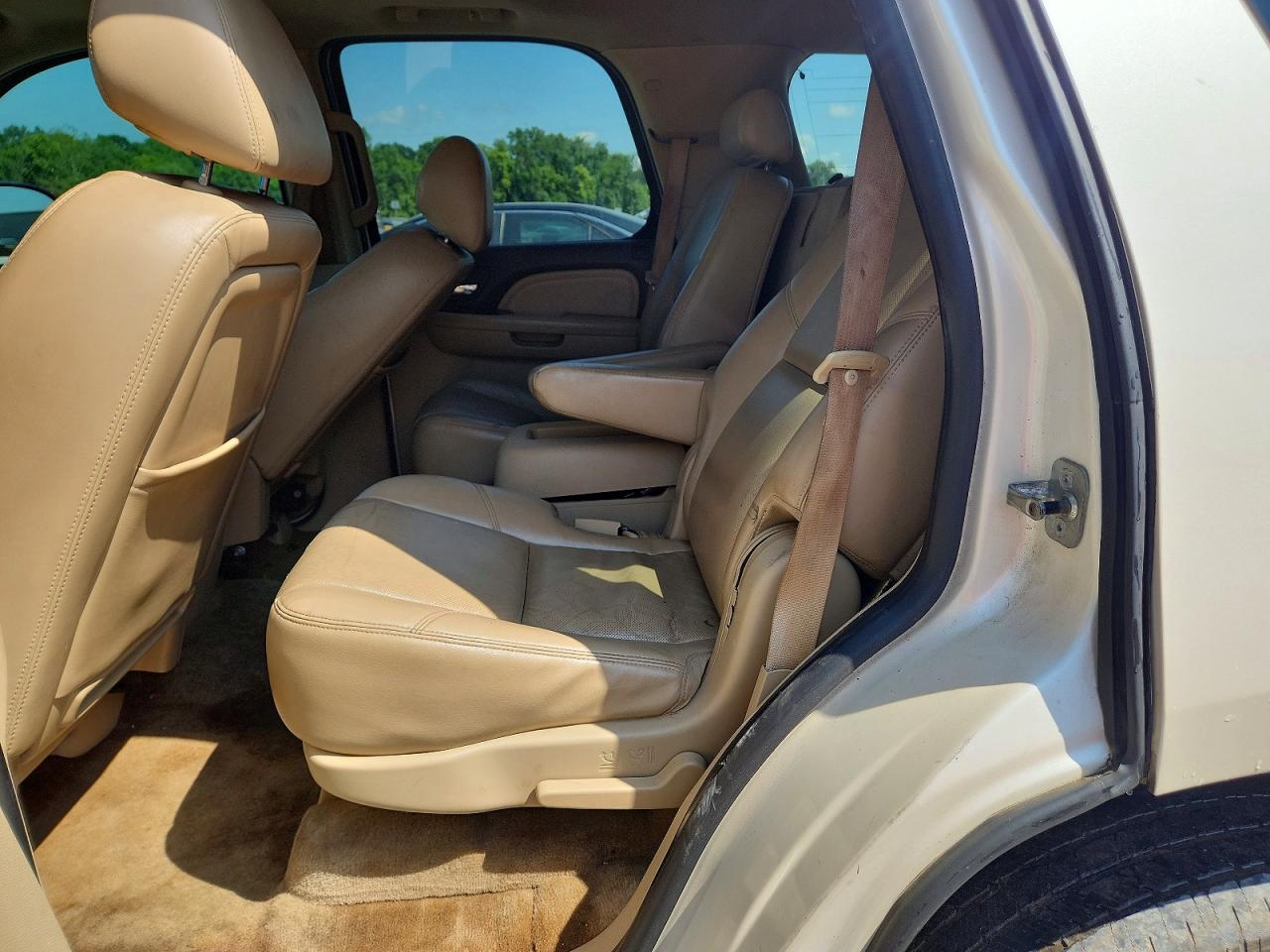 2009 Gmc Yukon Denali Cream vin: 1GKFK03259R239199