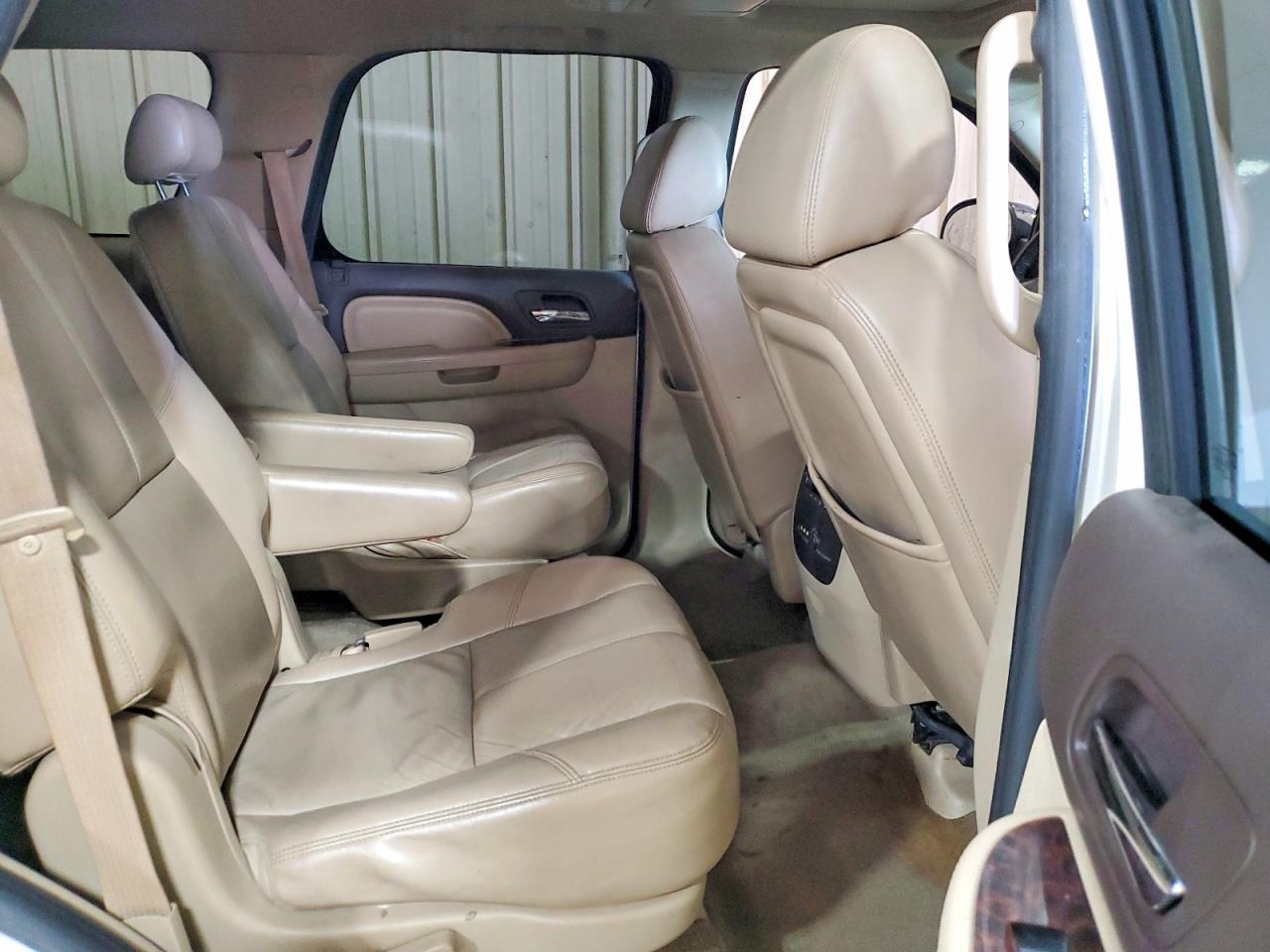 2009 Gmc Yukon Denali Белый vin: 1GKFK03289R220601