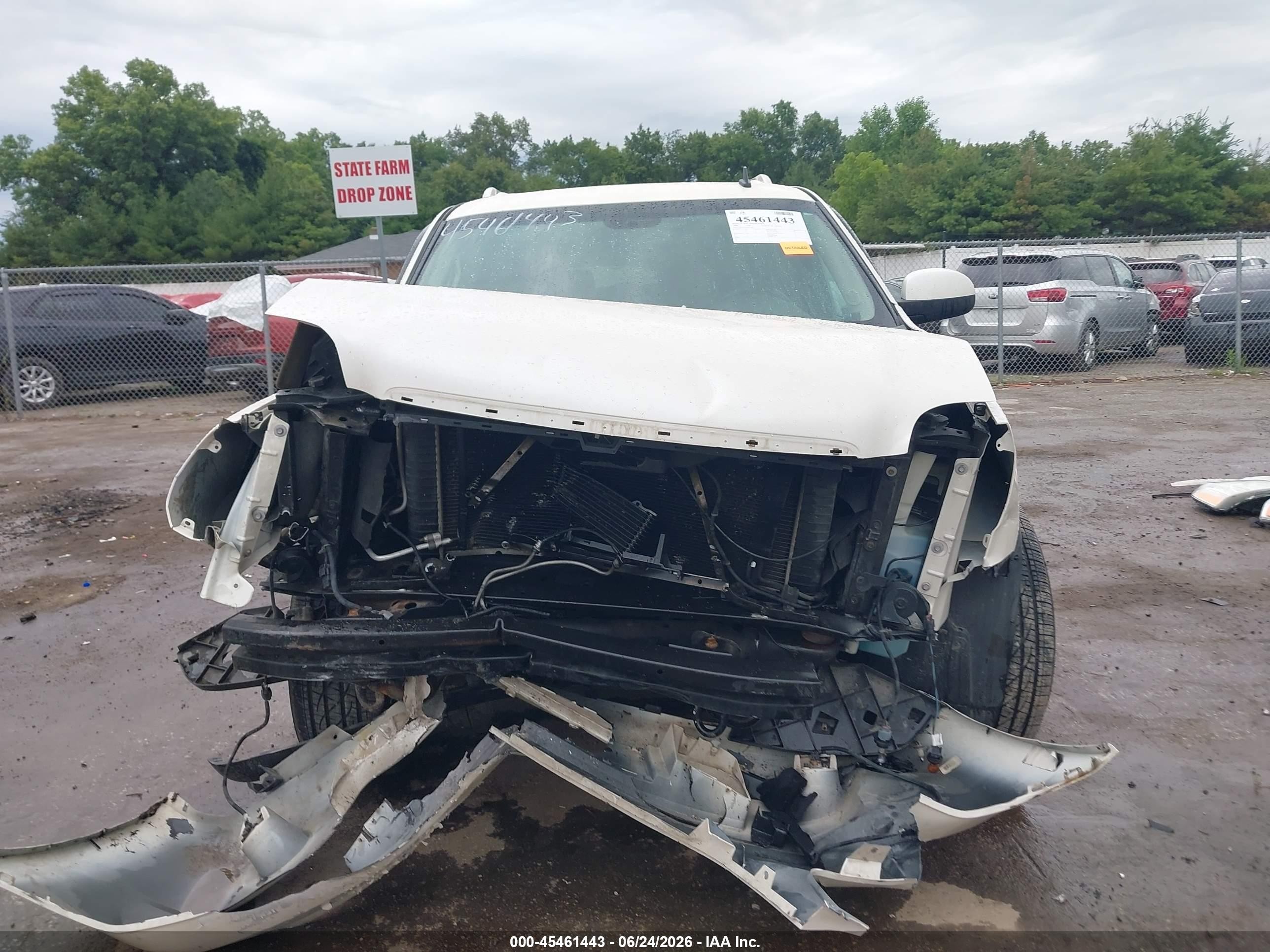 2009 Gmc Yukon Xl Denali Denali White vin: 1GKFK06209R177867