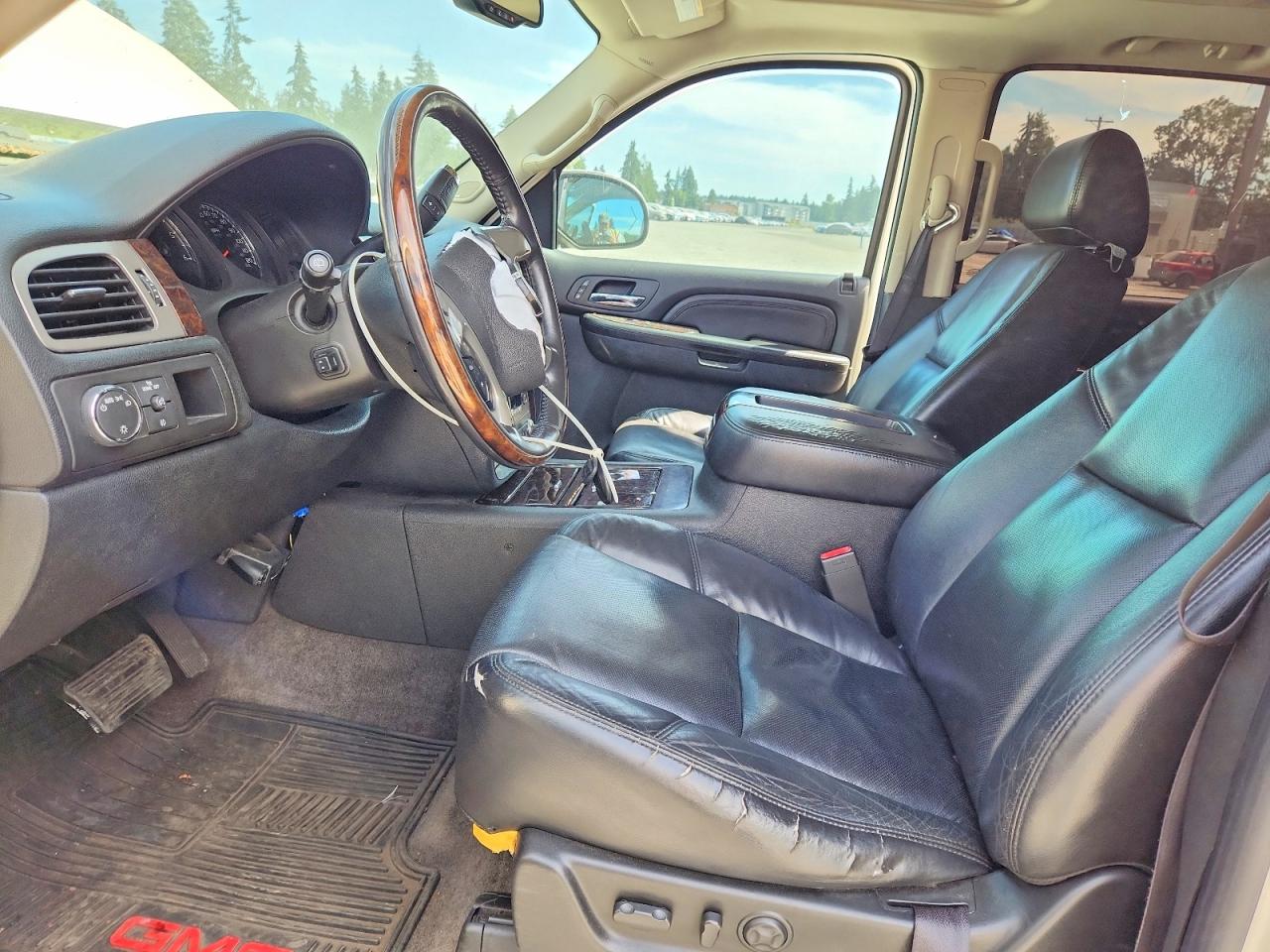2009 Gmc Yukon Xl Denali White vin: 1GKFK06209R209541