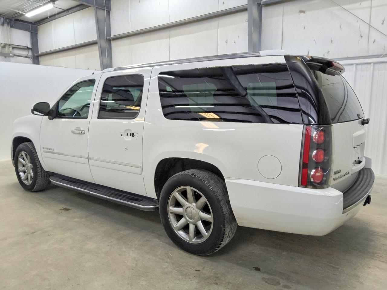 2009 Gmc Yukon Xl Denali White vin: 1GKFK06219J112962
