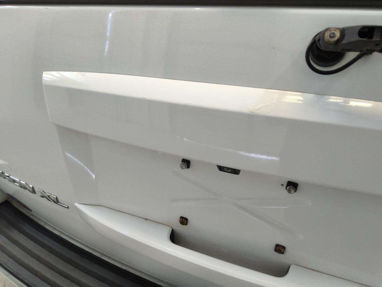 2009 Gmc Yukon Xl Denali White vin: 1GKFK06219J112962 Damage: Lift Gate, Chipped, 4