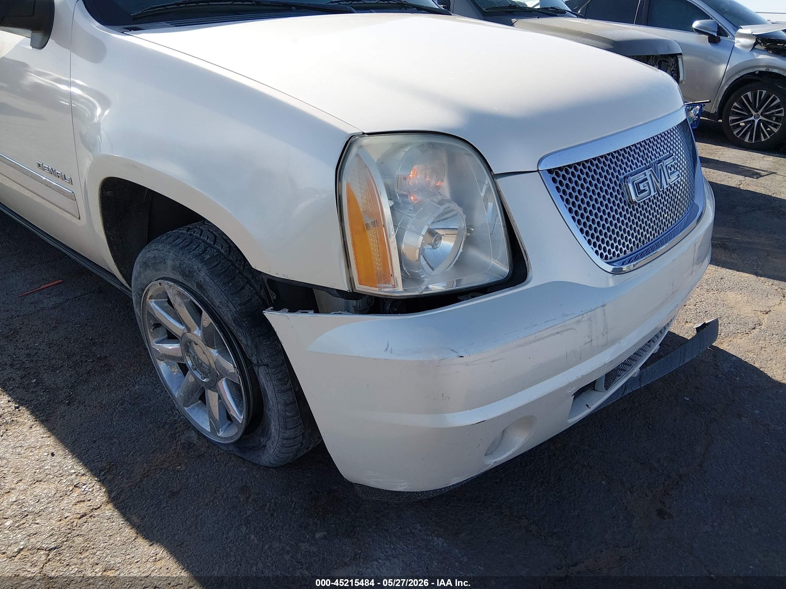 2009 Gmc Yukon Xl 1500 Denali White vin: 1GKFK06249R294075