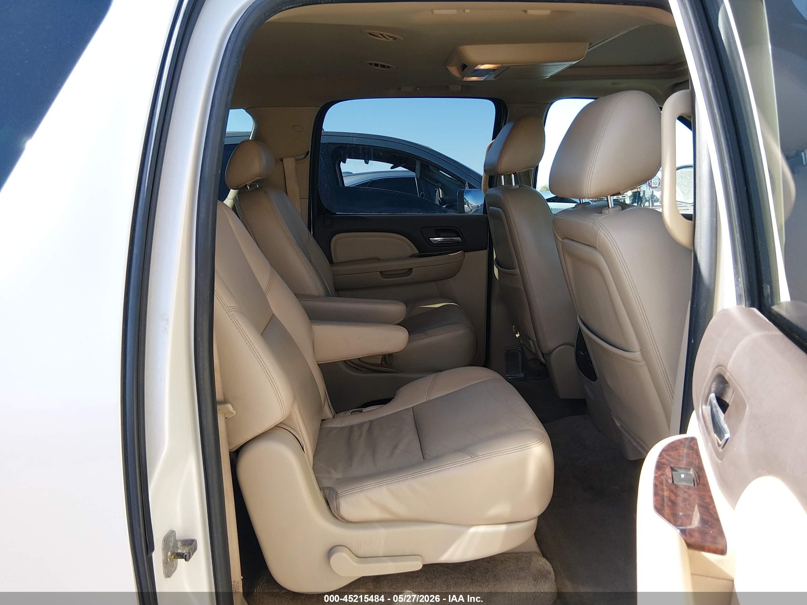 2009 Gmc Yukon Xl 1500 Denali White vin: 1GKFK06249R294075