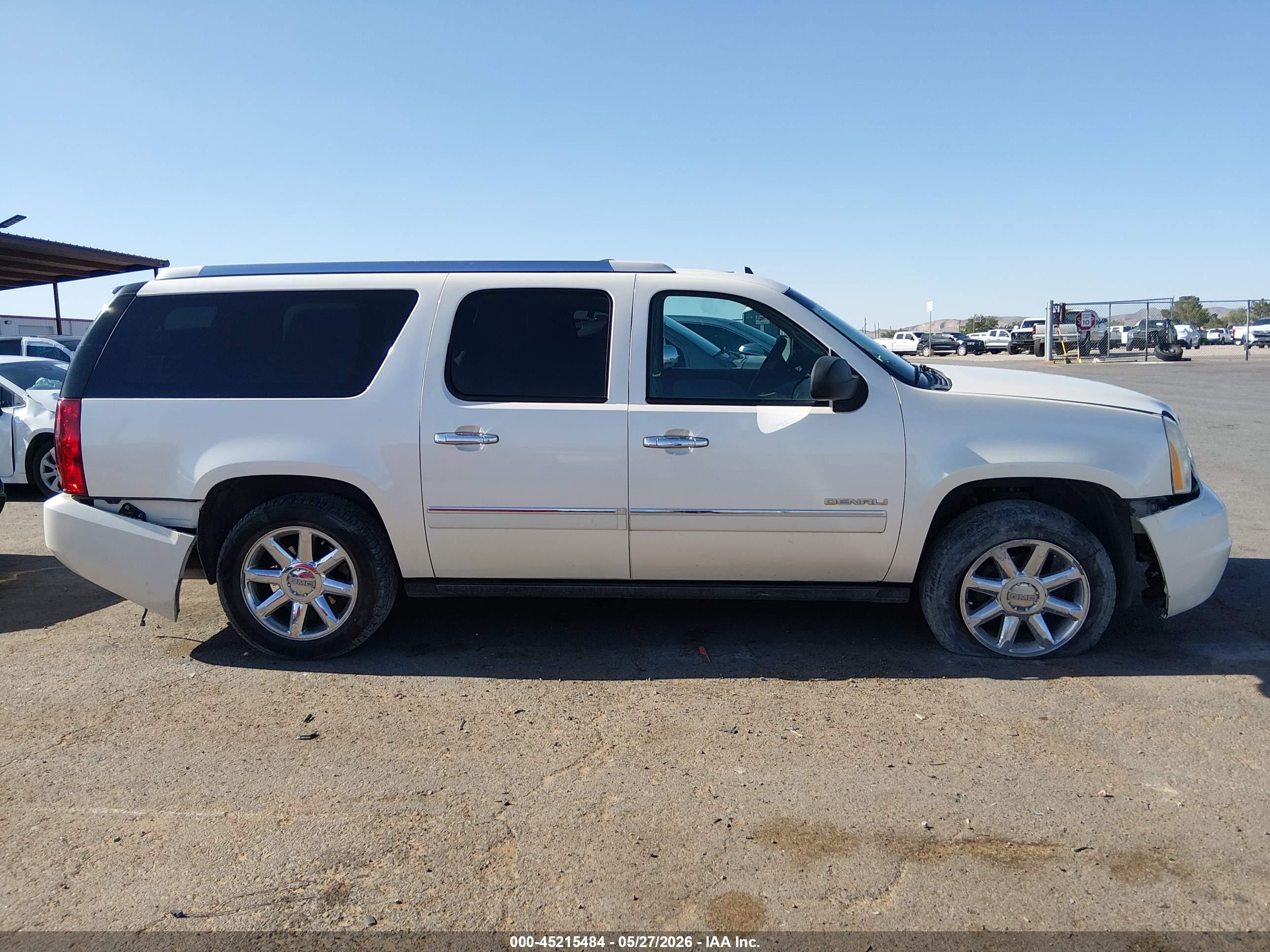 2009 Gmc Yukon Xl 1500 Denali White vin: 1GKFK06249R294075