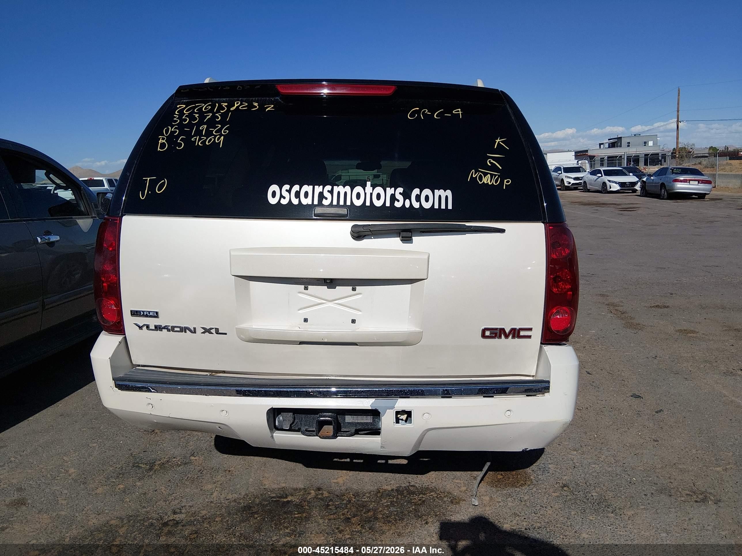 2009 Gmc Yukon Xl 1500 Denali White vin: 1GKFK06249R294075