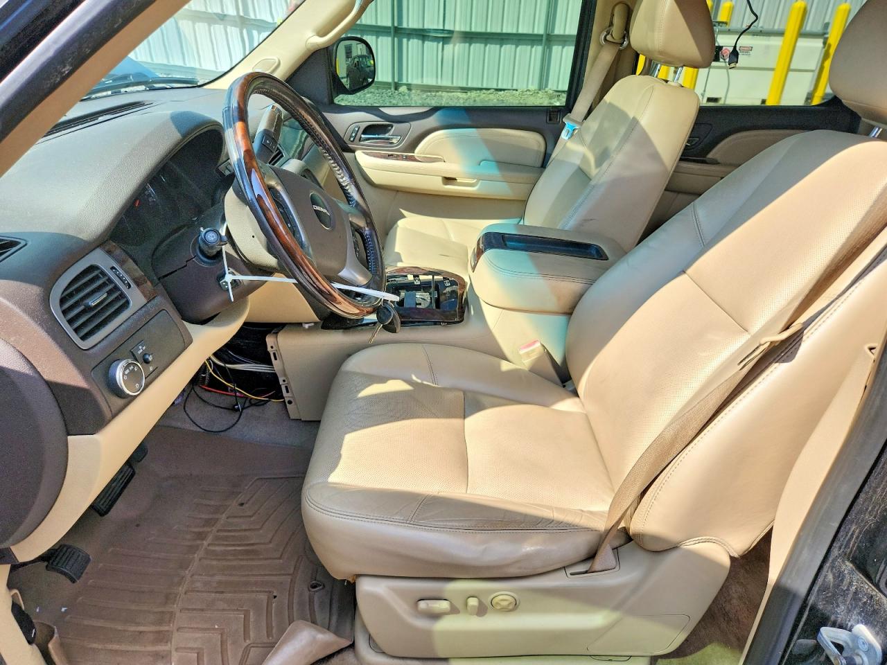 2009 Gmc Yukon Xl Denali Black vin: 1GKFK062X9R268497