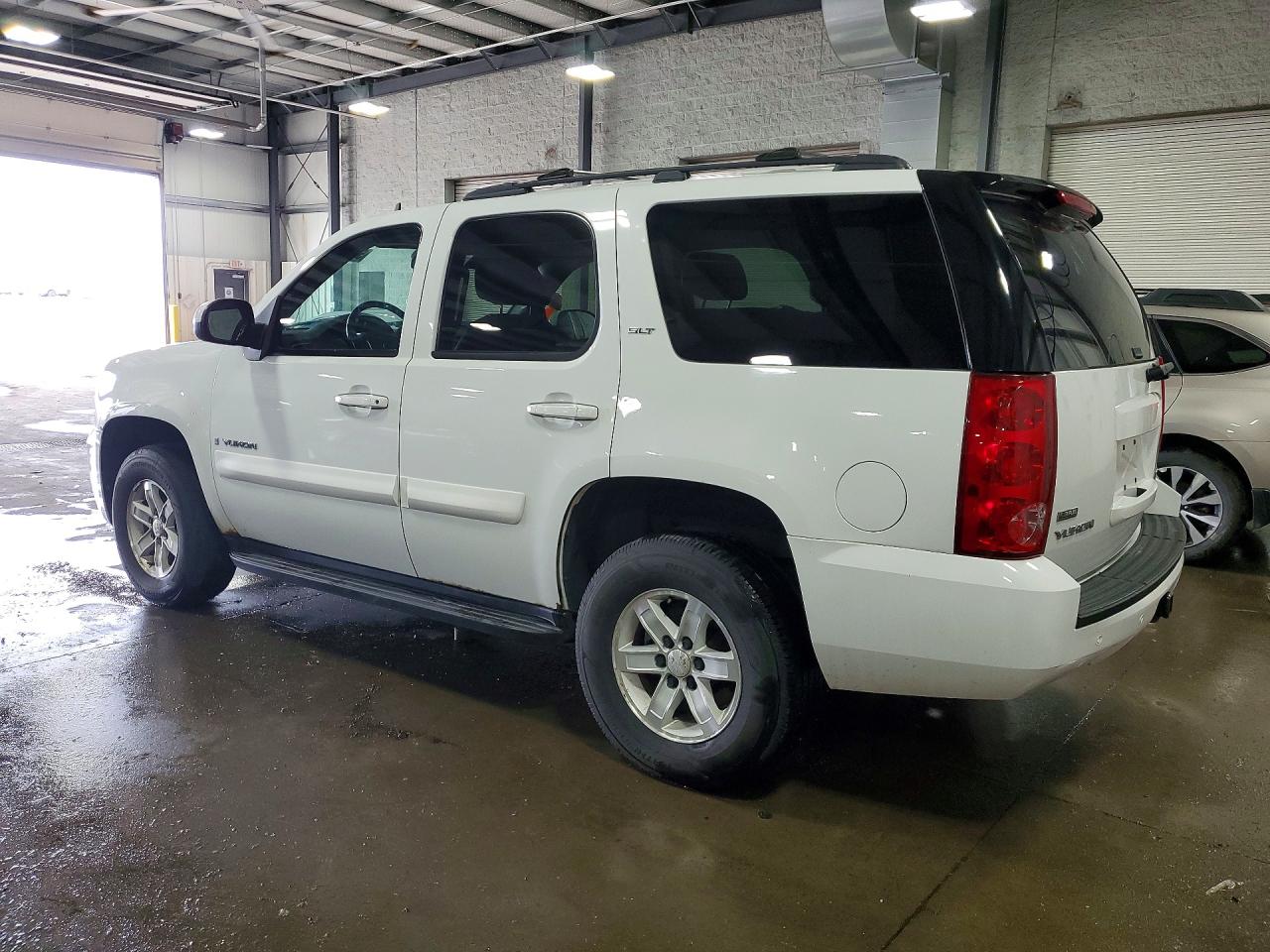 2007 Gmc Yukon White vin: 1GKFK13007J323477