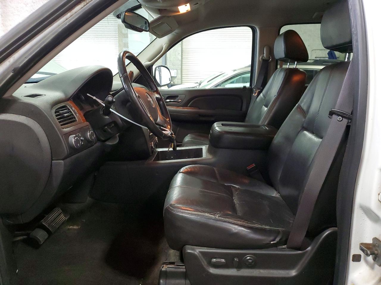 2007 Gmc Yukon White vin: 1GKFK13007J323477