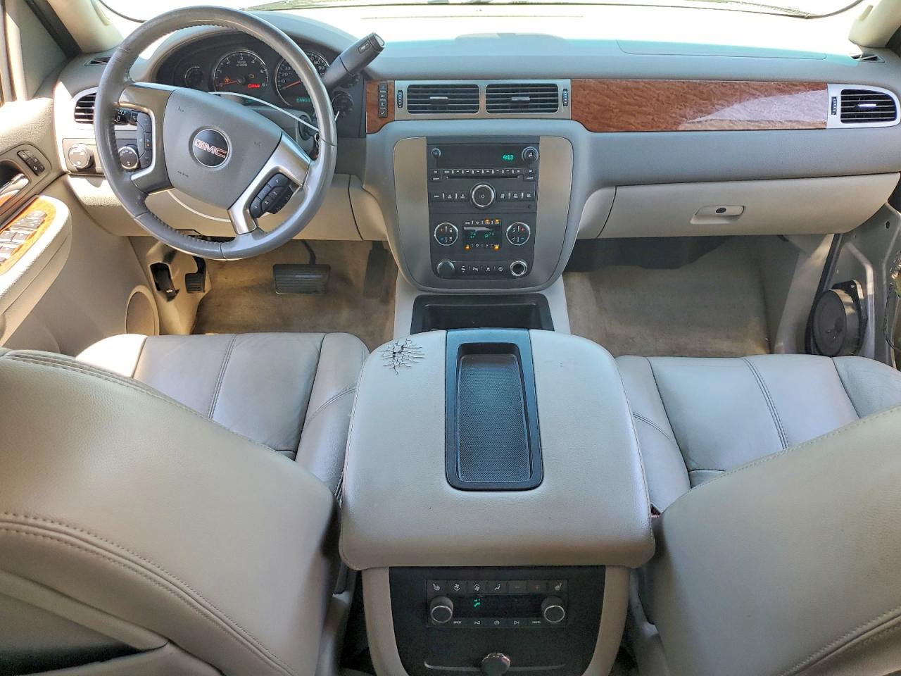 2007 Gmc Yukon Cream vin: 1GKFK13007J393903